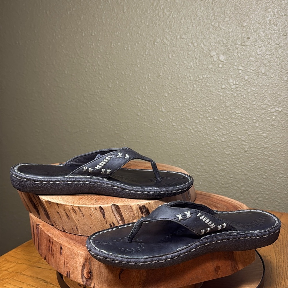 RARE KEEN BREE LEATHER THONG SANDALS - Picture 3 of 13